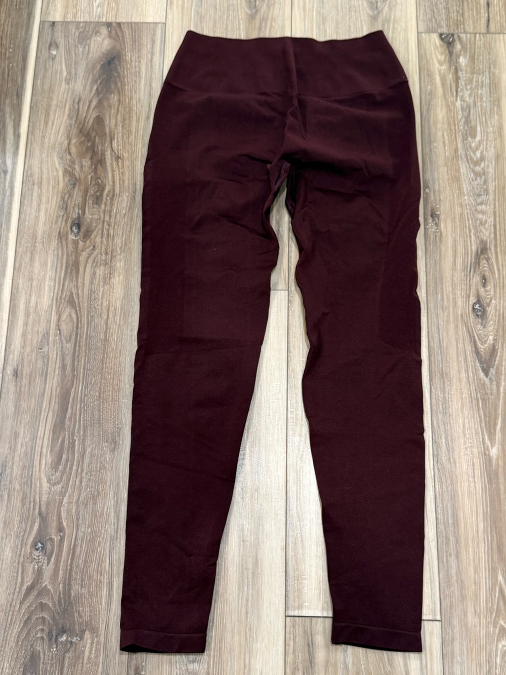 Alphalete Amplified Workout Leggings Women’s Medium Burgundy Seamless Scrunch